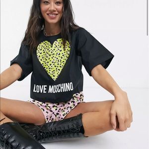 NWT- Love Moschino Leopard Heart Shirt- US 6